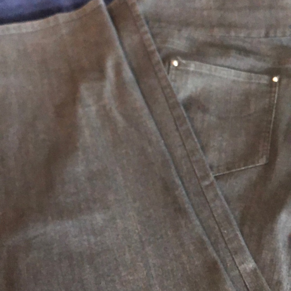 Black Jeans - Picture 4 of 5